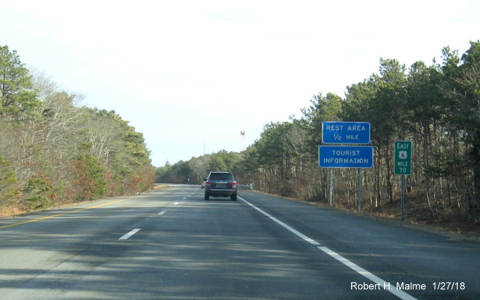 New Rest Area 1/2 mile advance sign after Exit 6 in Barnstable on US 6 East