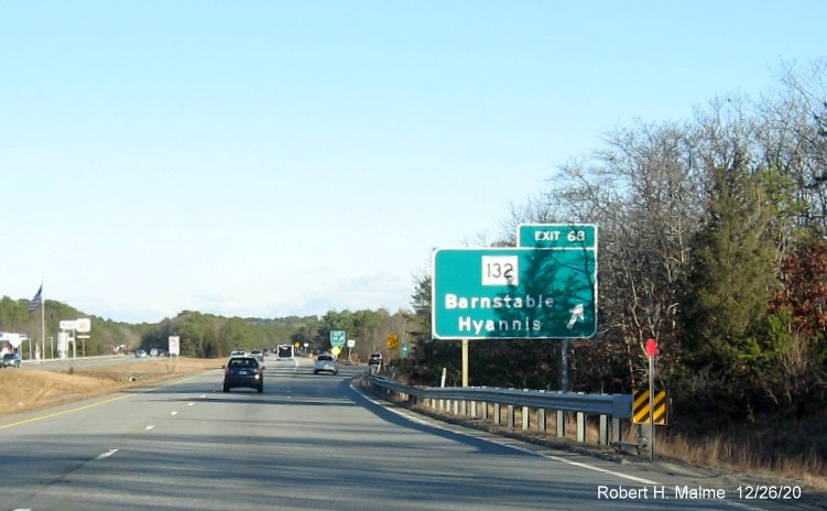 Image of ground mounted ramp sign for MA 132 exit with new milepost based exit number on US 6 East in Barnstable, December 2020