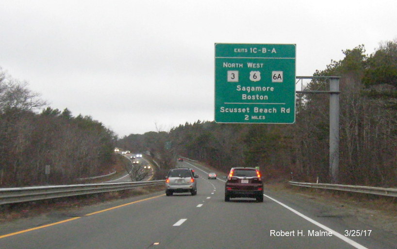Image of 2-mile overhead sign for MA 3 and MA 6A exits on US 6 West in Bourne