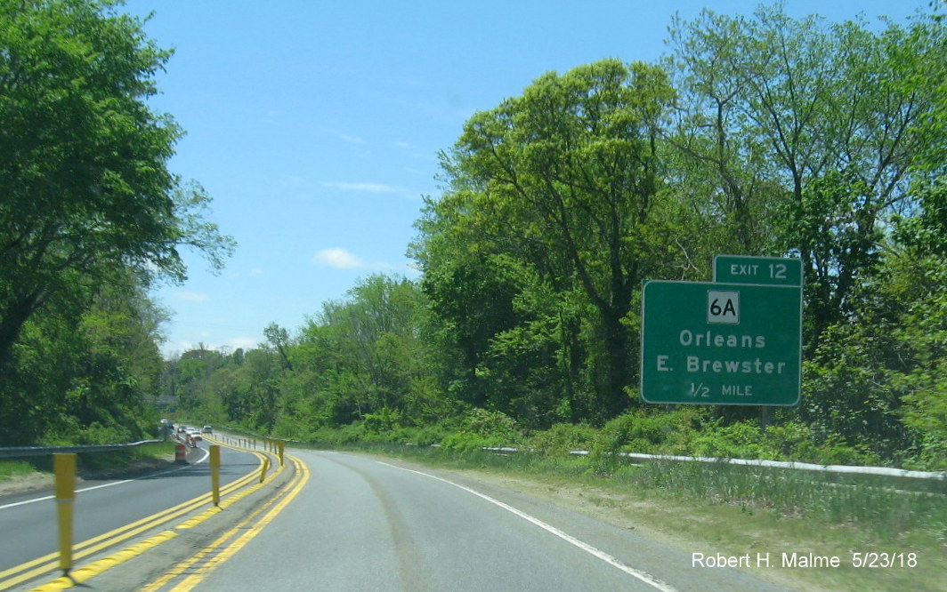 Image of 1/2 mile advance sign for MA 6A exit on US 6 West in Orleans, put up since Jan. 2018