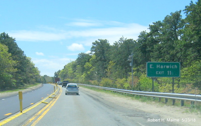 Image of recently placed auxiliary sign for MA 137 exit on US 6 West in Brewster
