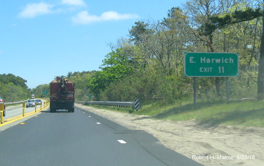 Image of recently placed auxiliary sign for MA 137 exit on US 6 East in Brewster