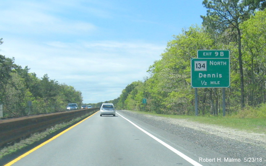 Image of recently placed 1/2 mile advance sign for MA 134 North exit on US 6 in Dennis, put up since January