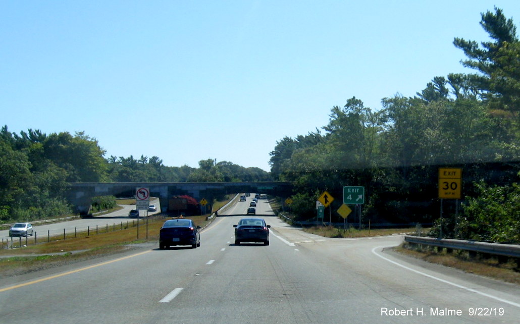 Image of recently place exit gore sign for Chase Road exit on US 6 East in Sandwich