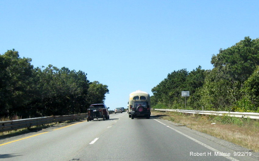 Image of Grand Army of the Republic Highway marker sign on US 6 West following MA 132 exit in Barnstable