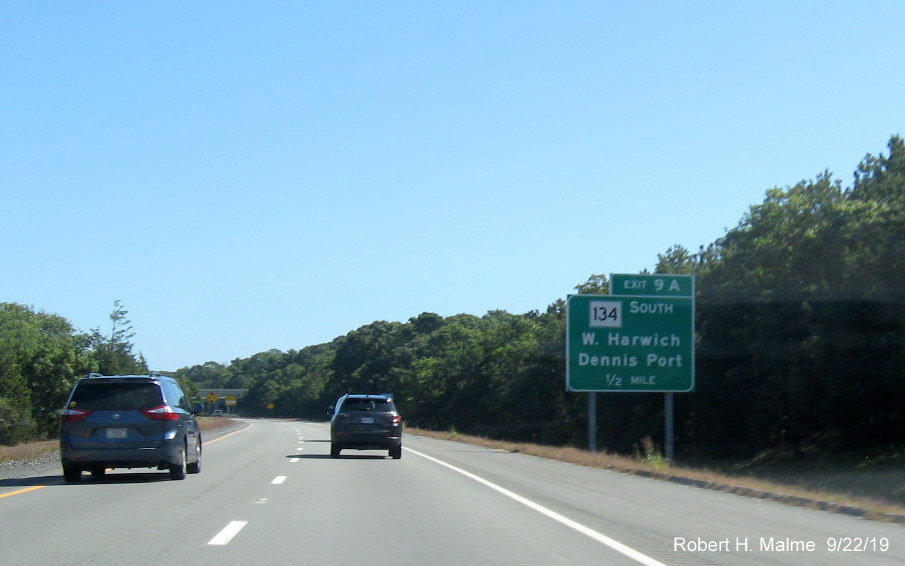 Image of recently placed ground mounted 1/2 mile advance sign for MA 134 exit on US 6 East in Dennis