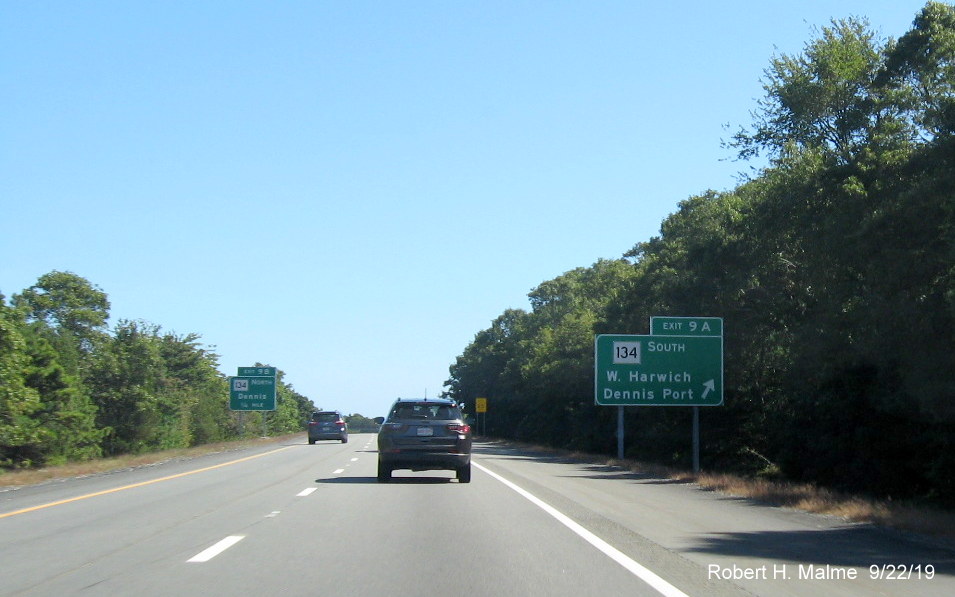 Image of recently placed ground mounted exit ramp sign for MA 134 South on US 6 East in Dennis