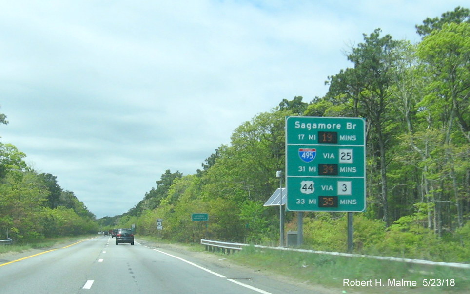 Image of activated RTT sign on US 6 West in Yarmouth