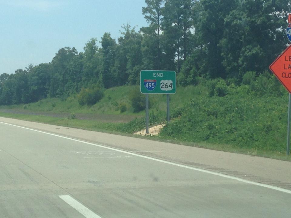 New End I-495 sign installed on US 64/264 West 
approaching I-440 in Raleigh