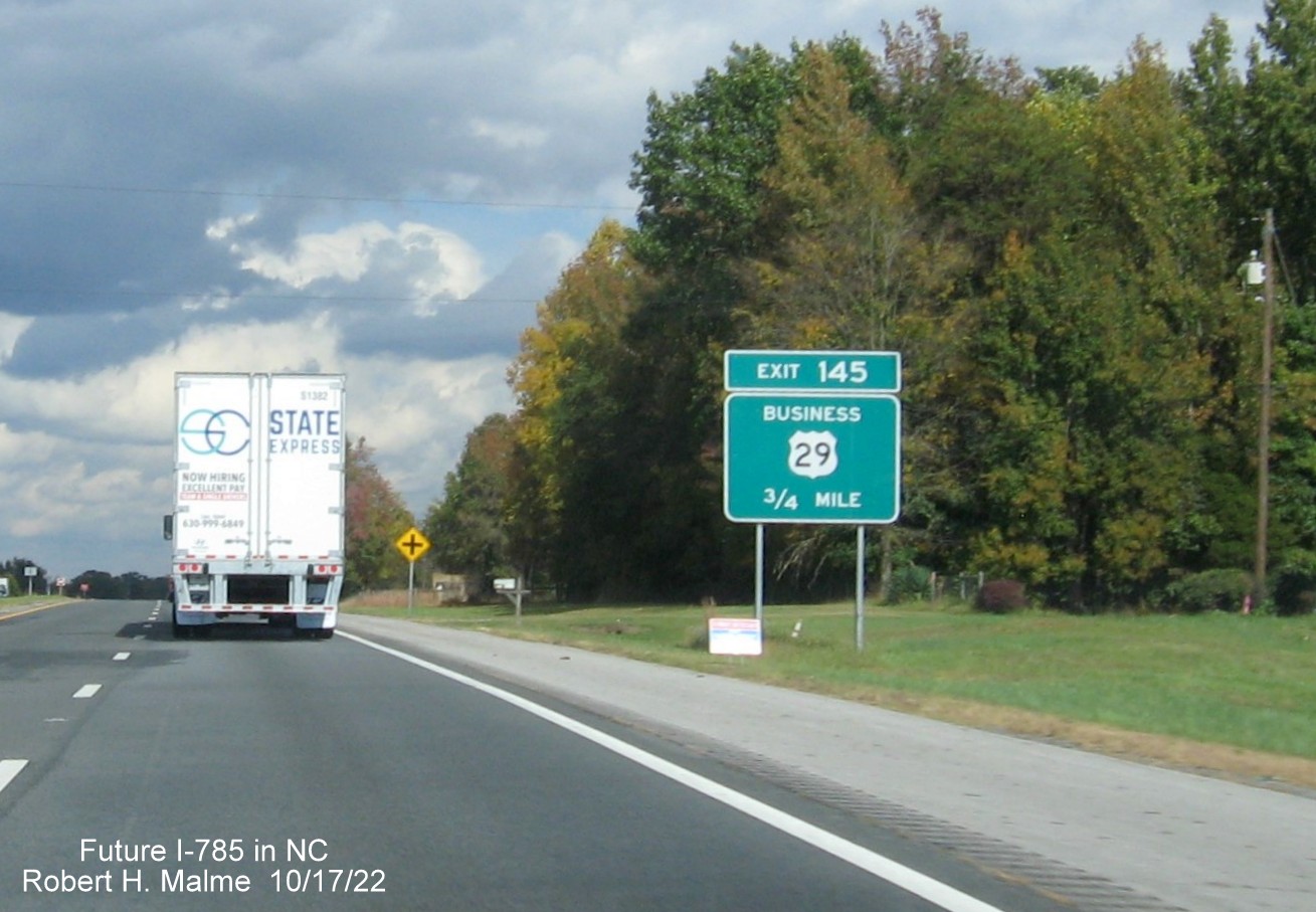Image of 1/2 mile advance sign for Business US 29 exit on US 29 North in Reidsville, October 2022