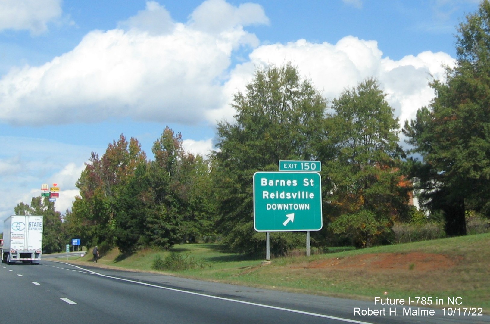 Image of a ground mounted ramp sign for the Barners Street exit on US 29 (Future I-785) North/US 158 East in Reidsville, October 2022