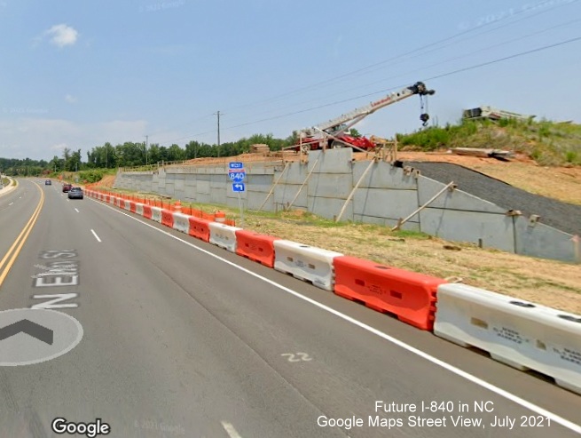 Image of West I-840 trailblazer now alongside bridge construction on North Elm Street prior to current end of Greensboro Loop, Google Maps Street View, July 2021