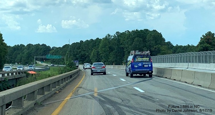 Image of NC 147 traffic at end of East End Connector Project work zone prior to Briggs Avenue exit in Durham, by David Johnson