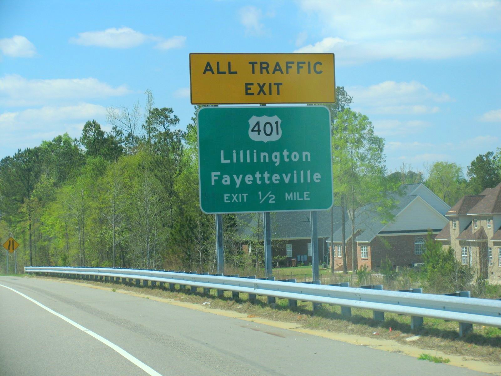 I-295 Fayetteville Outer Loop, US 401 exit signage, image by Adam Prince.