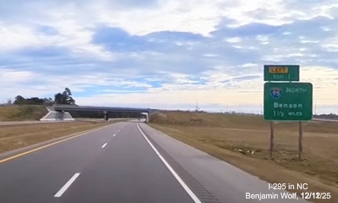 Image of 1 1/2 Mile advance sign for I-95 North exit after the Parkton Road exit on 
	 I-295 South, screen grab from Benjamin Wolf Video, December 2025