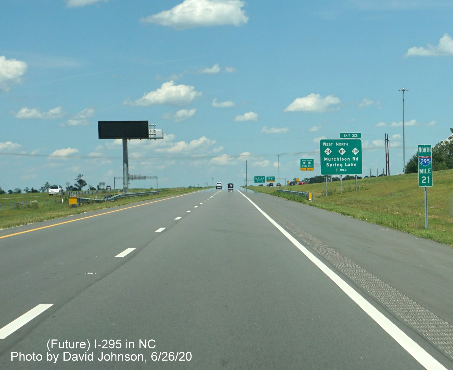Image of I-295 North mile marker approaching Murchison Road exit, by David Johnson June 2020