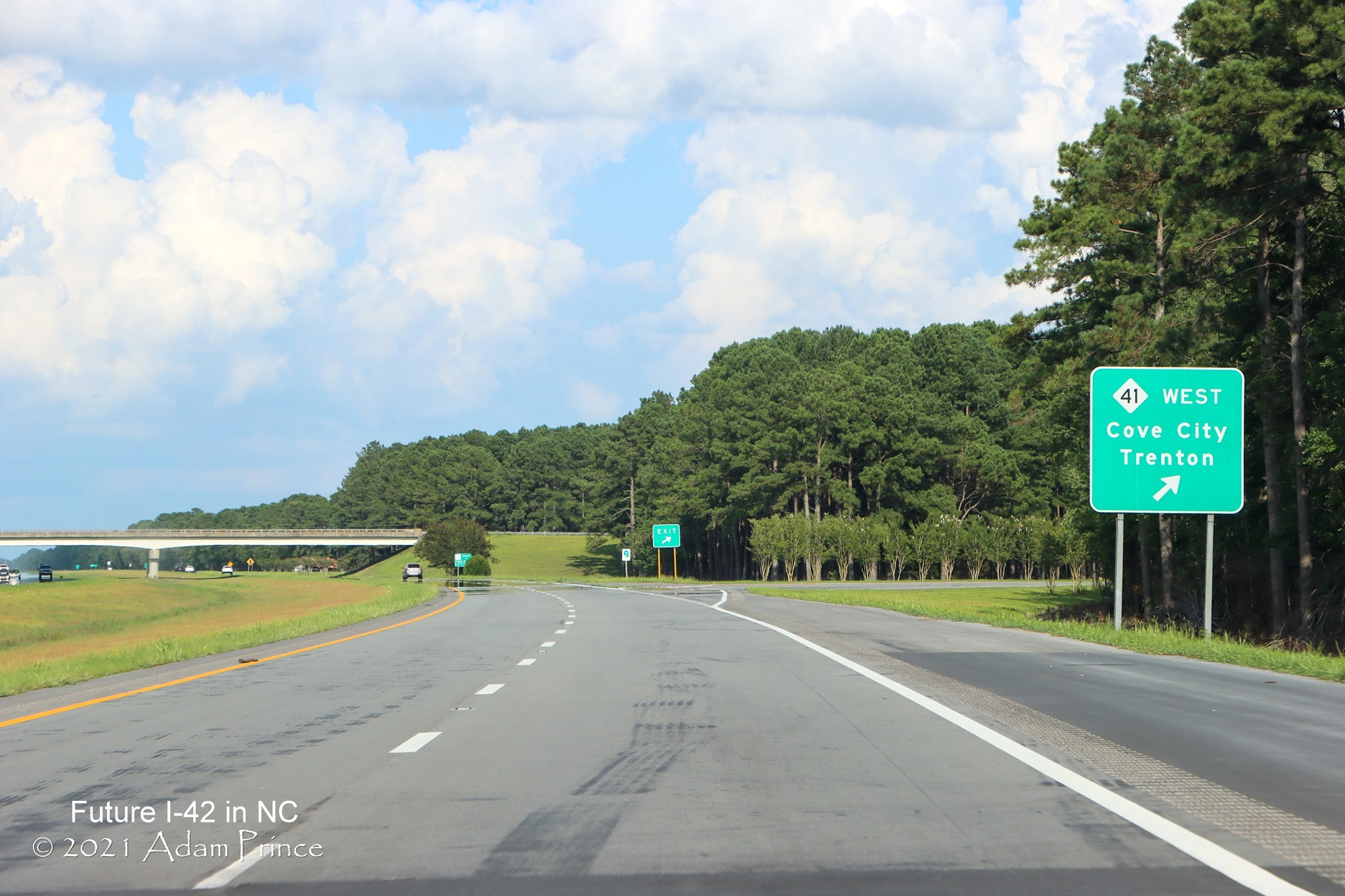Image of ramp sign along newly widened right shoulder of US 70 in Craven County, photo by Adam Prince, July 2021