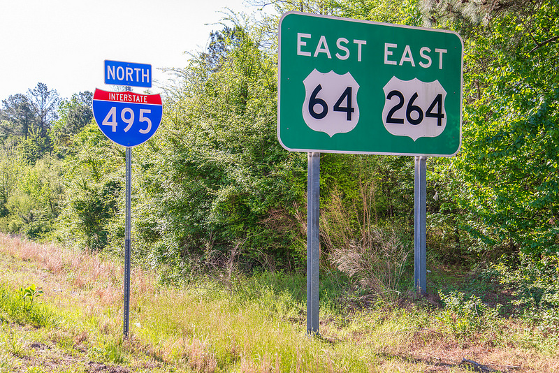 Image of new North I-495 sign on US 64/264 East in Raleigh