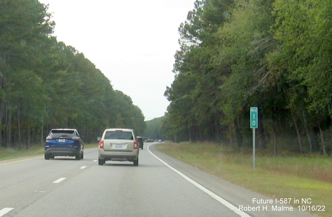 Image of I-587 mile 10 marker on US 264 East, October 2022