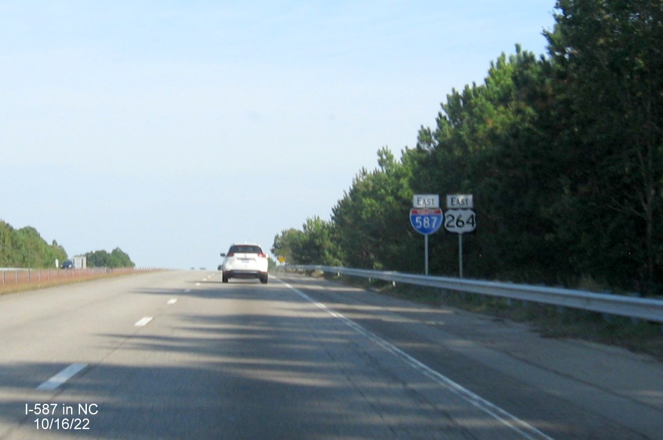Image of East I-587 / East US 264 reassurance marker after US 301 exit in Wilson, October 2022