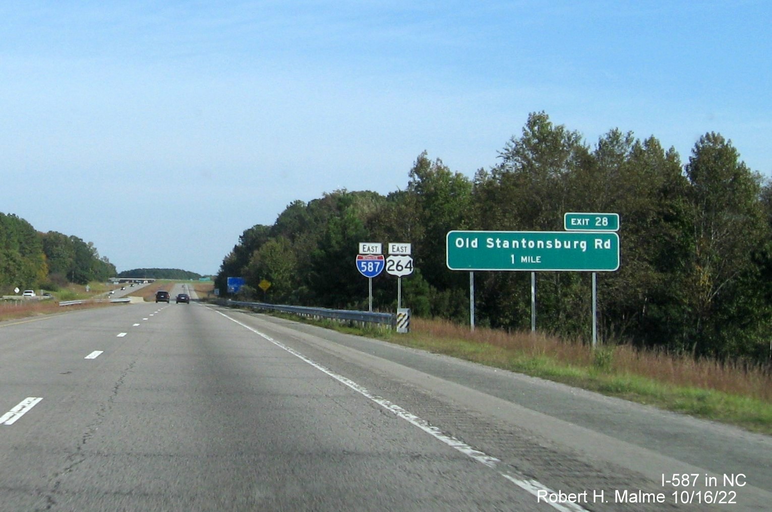 Image of 1 mile advance sign for Old Stantonsburg Road exit with new I-587 milepost exit number on I-587/US 264 East in Wilson, October 2022