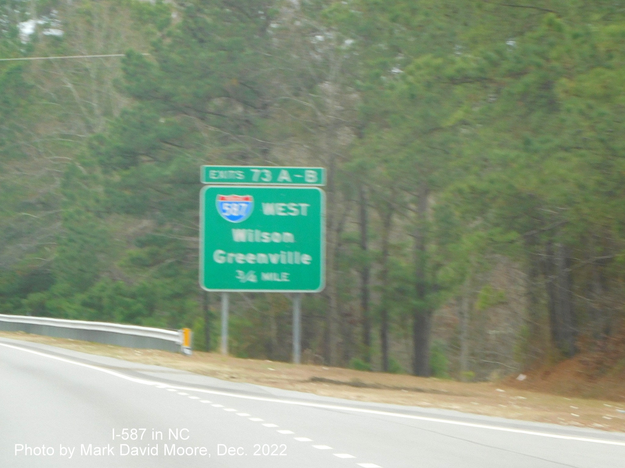 Image of ground mounted 3/4 mile advance sign for I-587 West exit on US 264 East/NC 11 Bypass South in Greenville, photo by Mark David Moore, December 2022