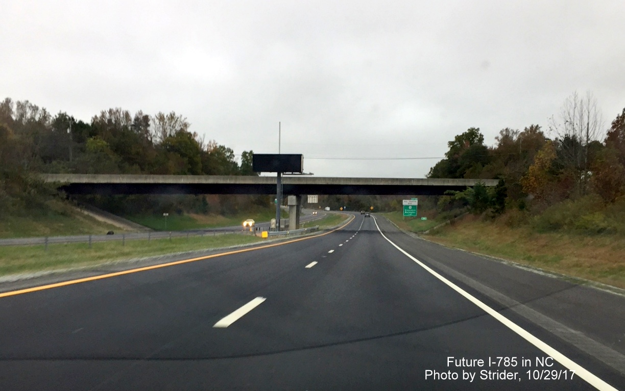 Image of I-785/Greensboro Loop North lanes approaching current end of freeway at US 70, by Strider