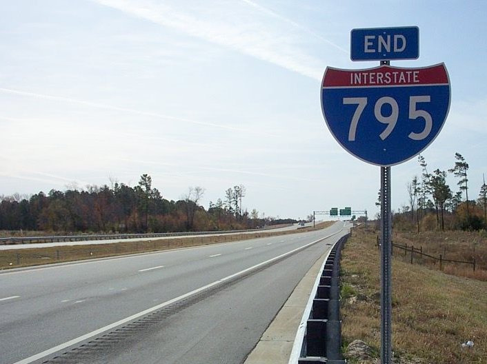 Photo of End I-795 sign just before US 70 exit north of Goldsboro in Dec. 2007