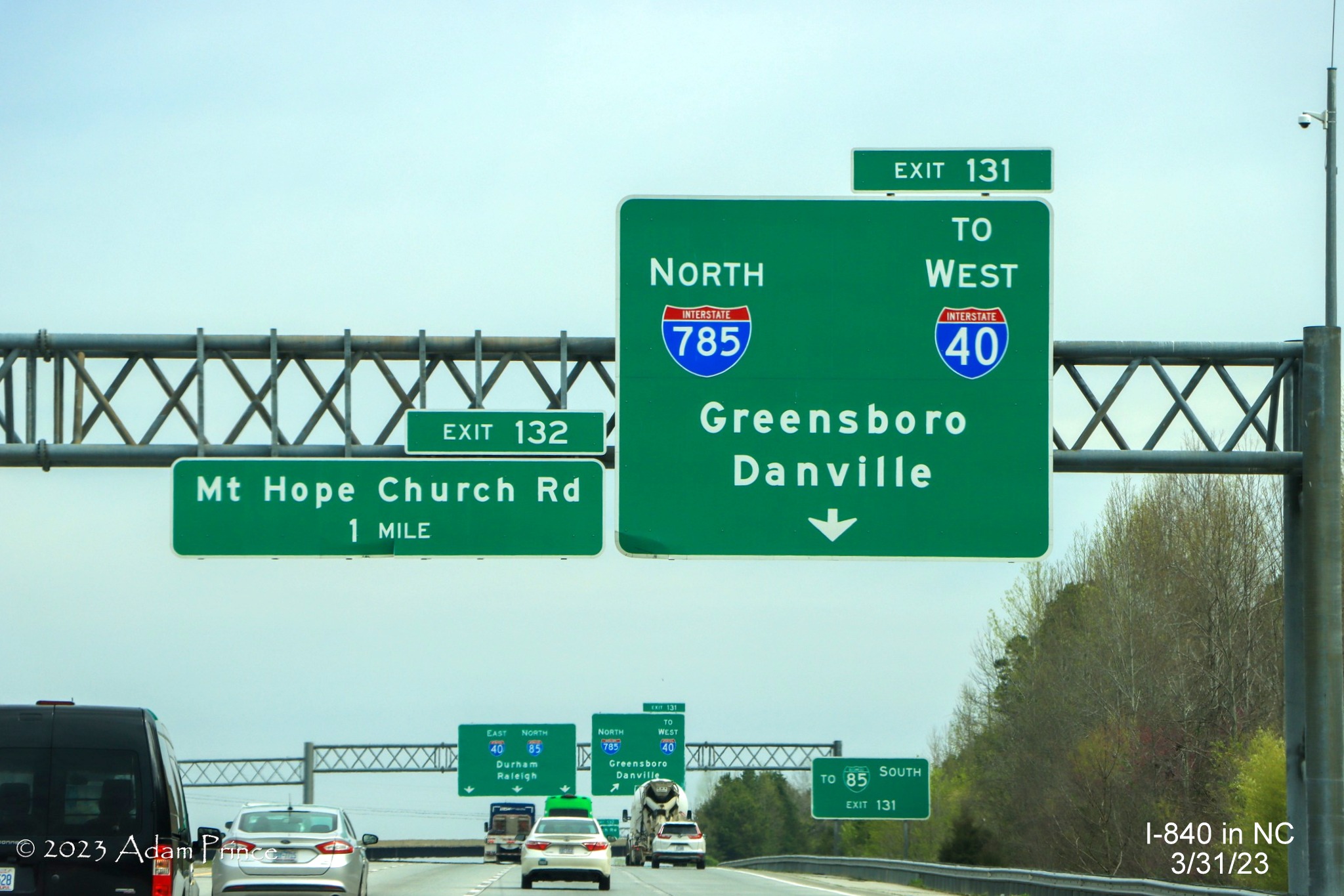 Image of overhead exit sign for northern section of Greensboro Loop on I-85 North still missing 
                                              I-840 shield, Adam Prince,  March 2023