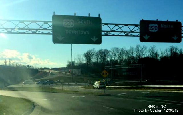 Image of overhead signage at the split of ramps at bottom of exit to US 220/Battleground Ave on newly opened section of I-840 West/Greensboro Loop in Dec. 2019, by Strider