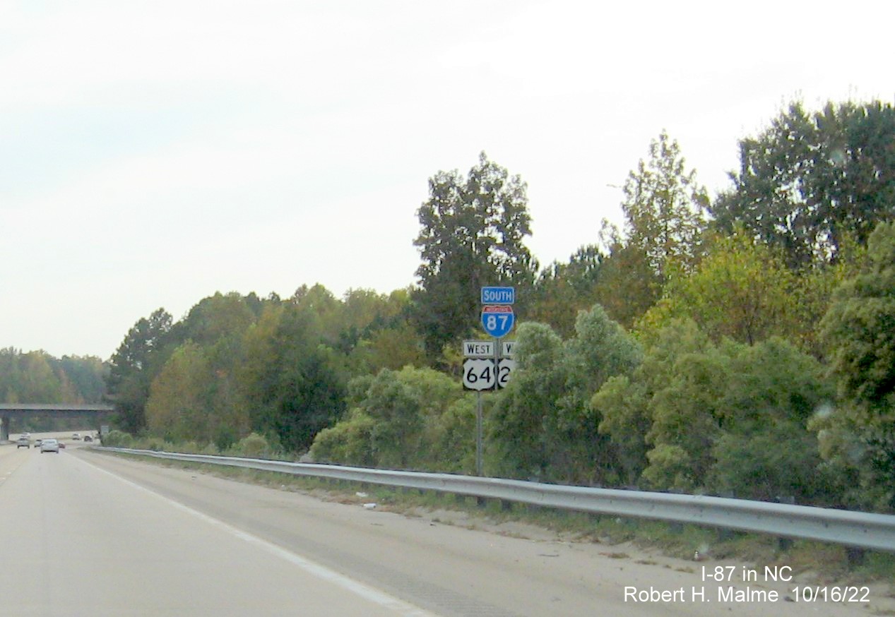 Image of South I-87/West US 64/264 reassurance markers following Business 70 exit in Knightdale, October 2022