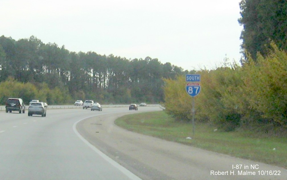 Image of South I-87/West US 64/264 reassurance markers following Business 70 exit in Knightdale, October 2022