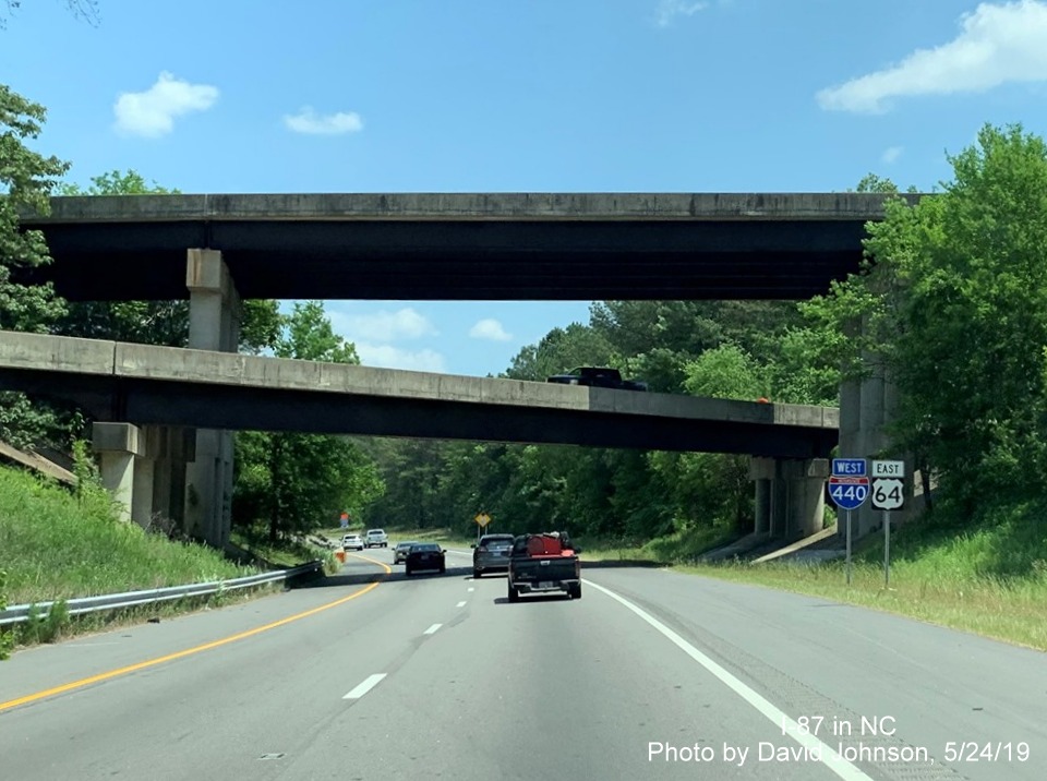 Image of West I-440 and East US 64 reassurance markers along I-87 North after split with I-40 East, by David Johnson
