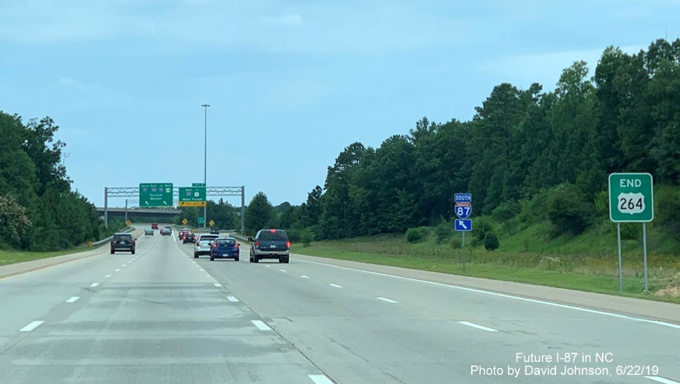 Image of closeup of new End US 264 sign and previously placed South I-87 trailblazer approaching I-440 West exit on I-87 South, US 64/264 West in Raleigh, by David Johnson