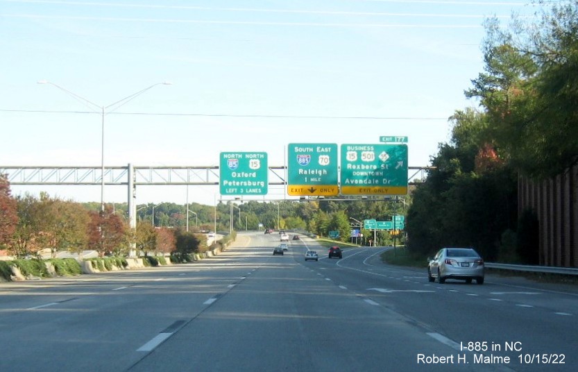 Image of 1 mile advance overhead sign for I-885 South/US 70 East exit on I-85/US 15 North/US 70 East in Durham, October 2022