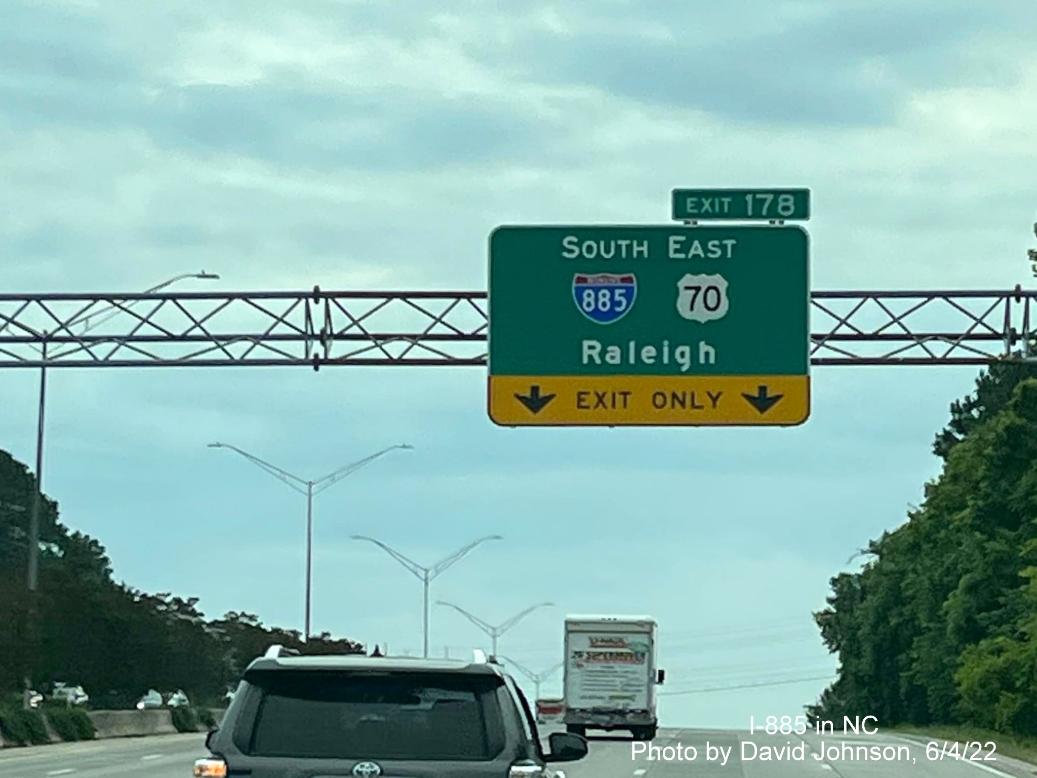 Image of new 1/2 mile advance sign with I-885 shield on I-85 North in Durham on I-85 North, by David Johnson, June 2022